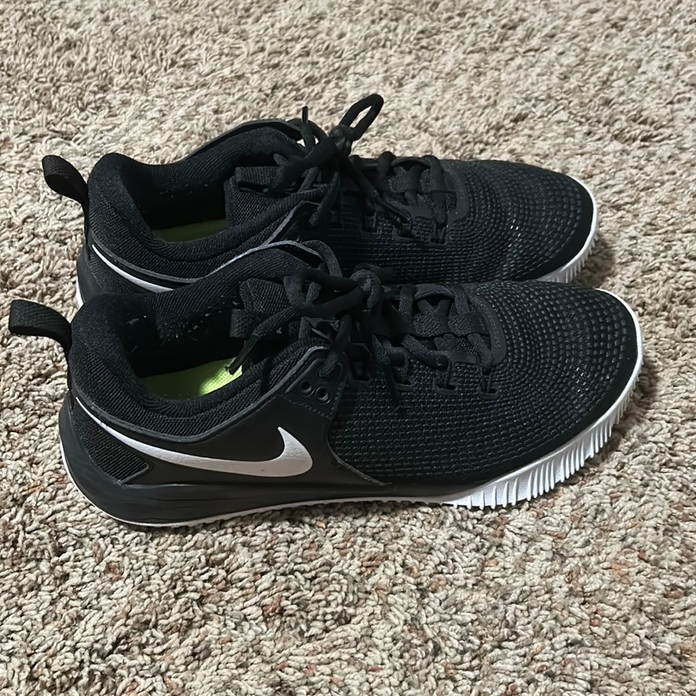Nike Womens Volleyball Court Sneakers Size 10 Gem